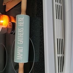 Decorative ceramic rolling pin